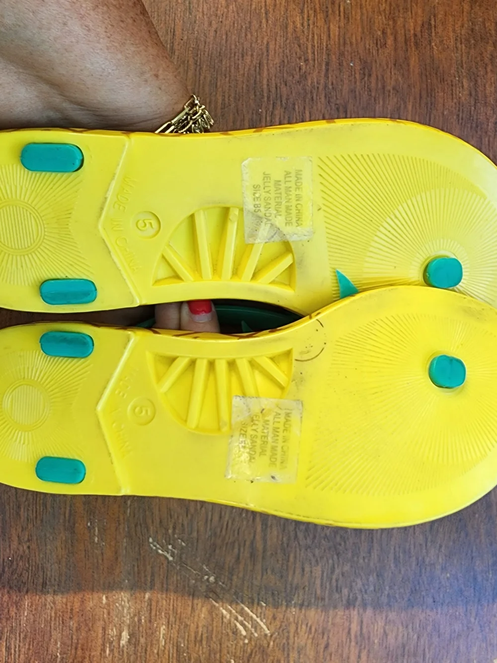 Kate Spade Flynn Yellow Pineapple Jelly Flip Flop Thong Sandals B5
